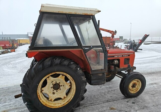 Zetor 7011 traktori - Traktor: gambar 4 Zetor 7011 traktori - Traktor: gambar 4