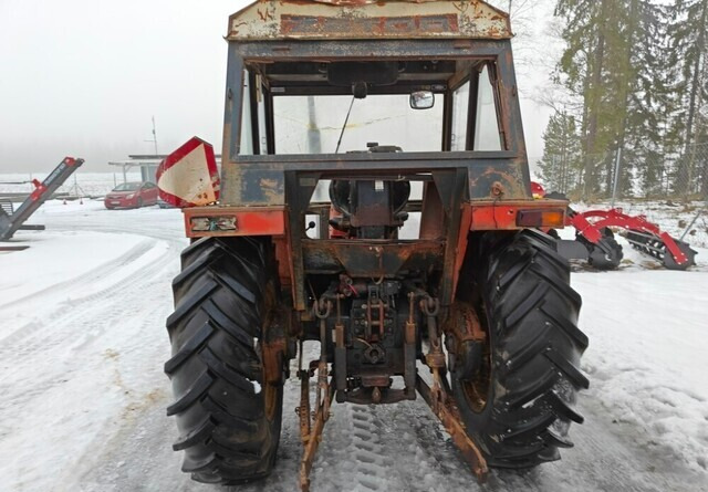 Zetor 7011 traktori - Traktor: gambar 3 Zetor 7011 traktori - Traktor: gambar 3