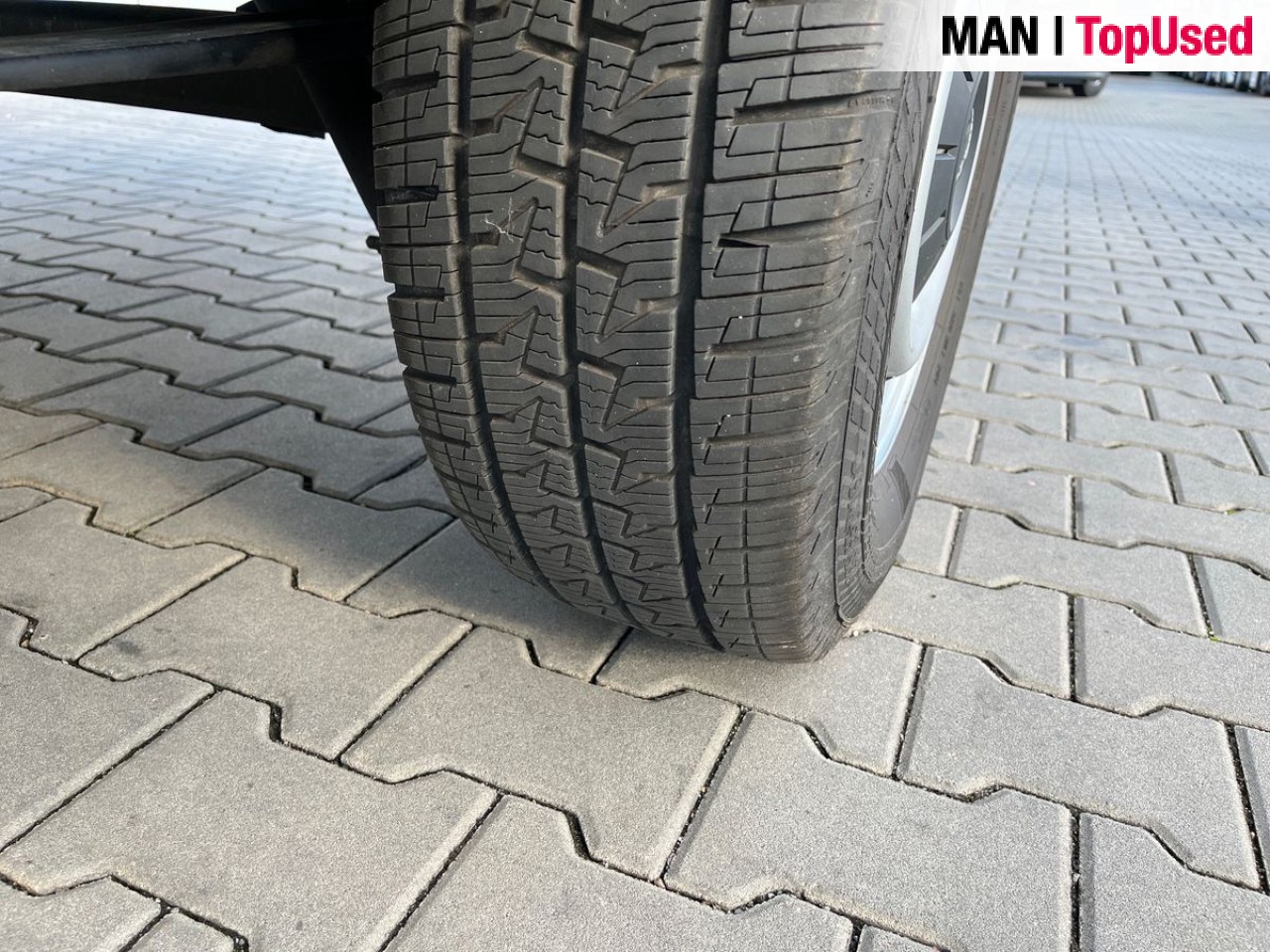 MAN TGE 3.140 4X2F SB kipper 3S Meiller Klima AHK ZV - Van panel: gambar 4 MAN TGE 3.140 4X2F SB kipper 3S Meiller Klima AHK ZV - Van panel: gambar 4