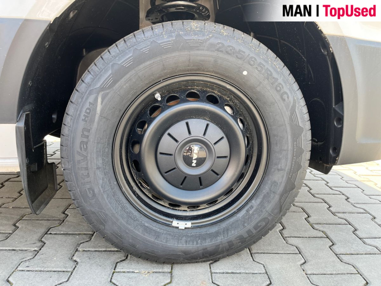 MAN TGE 3.180 4X4 SB furgon bez příčky L3H3 - Van panel: gambar 5 MAN TGE 3.180 4X4 SB furgon bez příčky L3H3 - Van panel: gambar 5