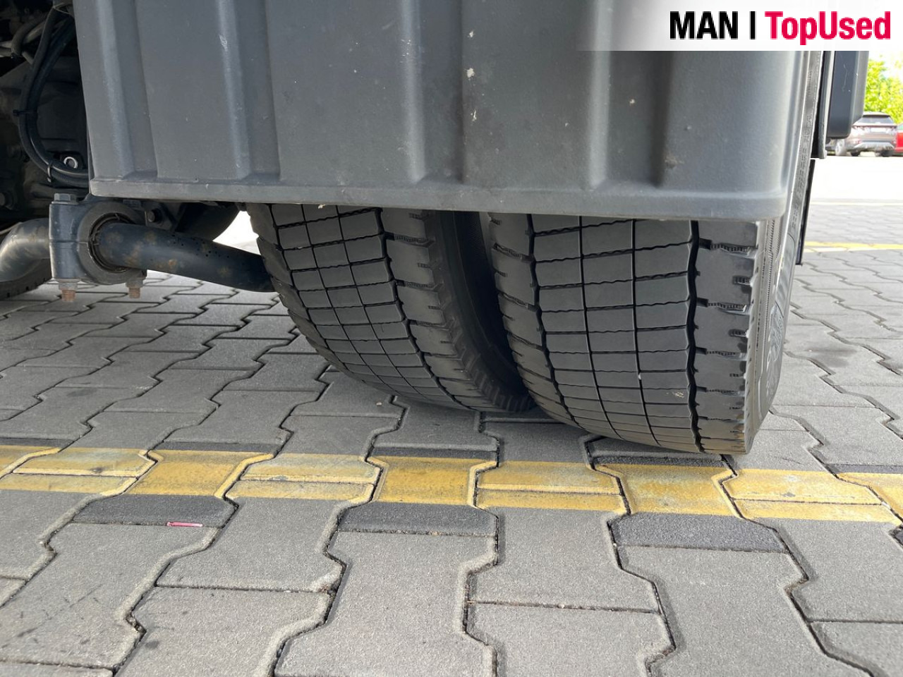 MAN TGL 12.250 4x2 BL CH - Truk box: gambar 5 MAN TGL 12.250 4x2 BL CH - Truk box: gambar 5