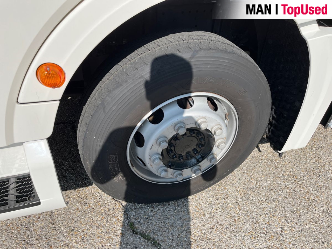 Leasing MAN TGX 18.470 4x2 BL SA Euro6 Retarder Klima ZV MAN TGX 18.470 4x2 BL SA Euro6 Retarder Klima ZV: gambar 15 Leasing MAN TGX 18.470 4x2 BL SA Euro6 Retarder Klima ZV MAN TGX 18.470 4x2 BL SA Euro6 Retarder Klima ZV: gambar 15