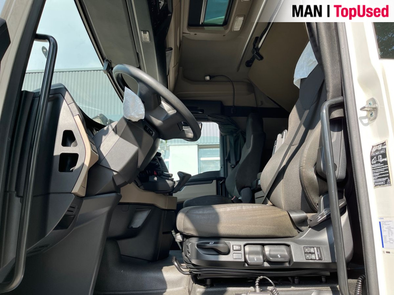 Leasing MAN TGX 18.470 4x2 BL SA Euro6 Retarder Klima ZV MAN TGX 18.470 4x2 BL SA Euro6 Retarder Klima ZV: gambar 6 Leasing MAN TGX 18.470 4x2 BL SA Euro6 Retarder Klima ZV MAN TGX 18.470 4x2 BL SA Euro6 Retarder Klima ZV: gambar 6