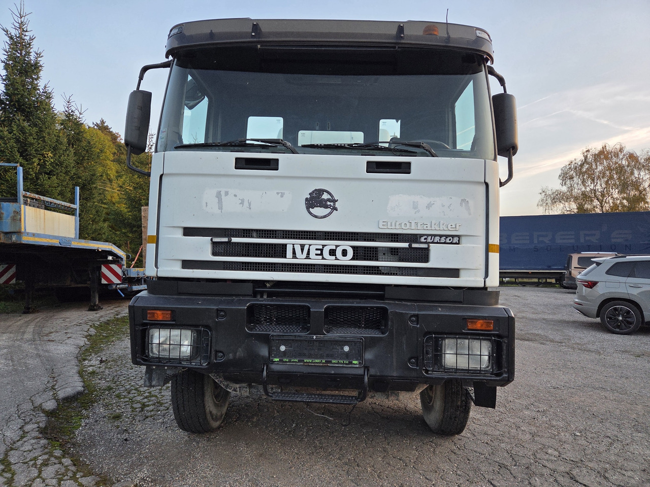 IVECO EURO TRAKKER MP340E35HB 8x4 MIX (chassis ) - Truk pengaduk beton: gambar 2 IVECO EURO TRAKKER MP340E35HB 8x4 MIX (chassis ) - Truk pengaduk beton: gambar 2