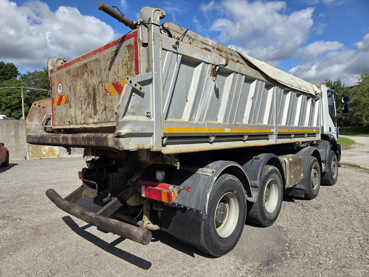 IVECO TRAKKER 500 8x4 EURO6 Bordmatik - Truk jungkit: gambar 4 IVECO TRAKKER 500 8x4 EURO6 Bordmatik - Truk jungkit: gambar 4