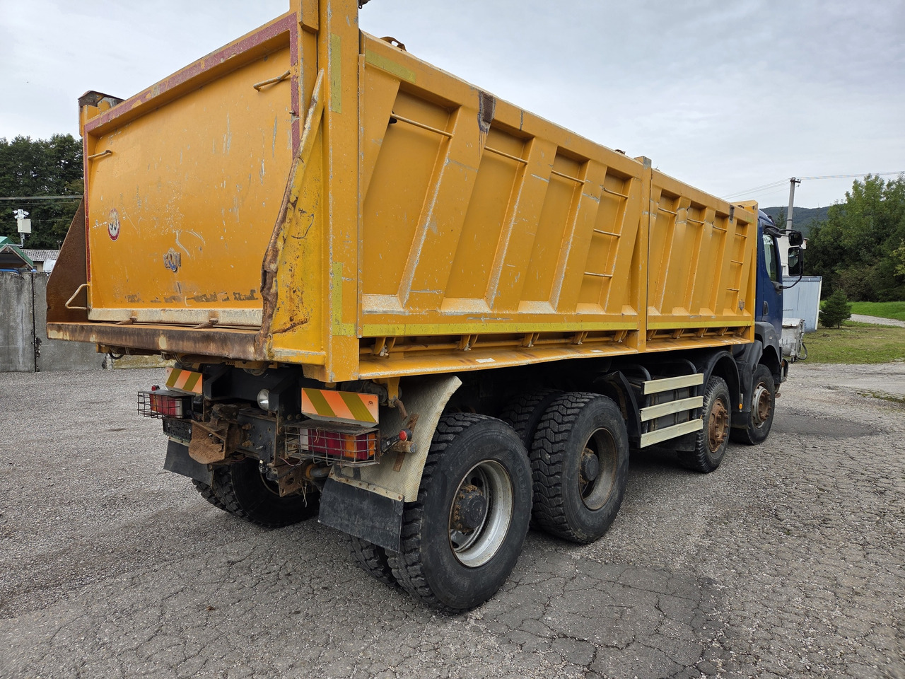 RENAULT KERAX 420.40 PR 8X4 3way tipper Bordamtik - Truk jungkit: gambar 4 RENAULT KERAX 420.40 PR 8X4 3way tipper Bordamtik - Truk jungkit: gambar 4