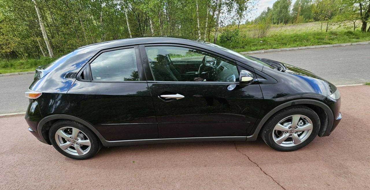 Honda Civic VIII bardzo ładna * pełnosprawna * - Hatchback: gambar 3 Honda Civic VIII bardzo ładna * pełnosprawna * - Hatchback: gambar 3