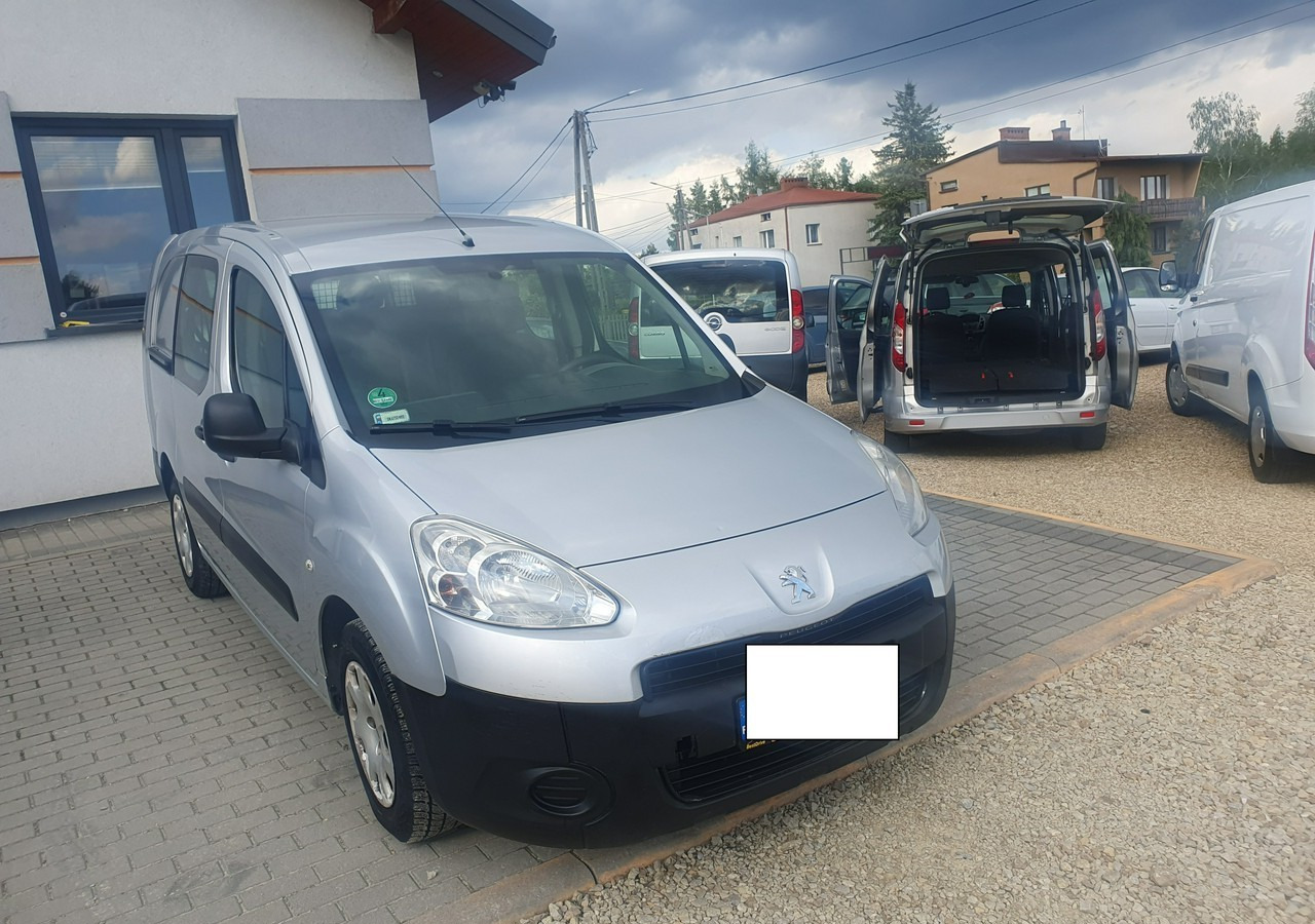 Peugeot Partner II 5 lub 2 osobowy *long * zabudowa gruau* - Mobil: gambar 4 Peugeot Partner II 5 lub 2 osobowy *long * zabudowa gruau* - Mobil: gambar 4