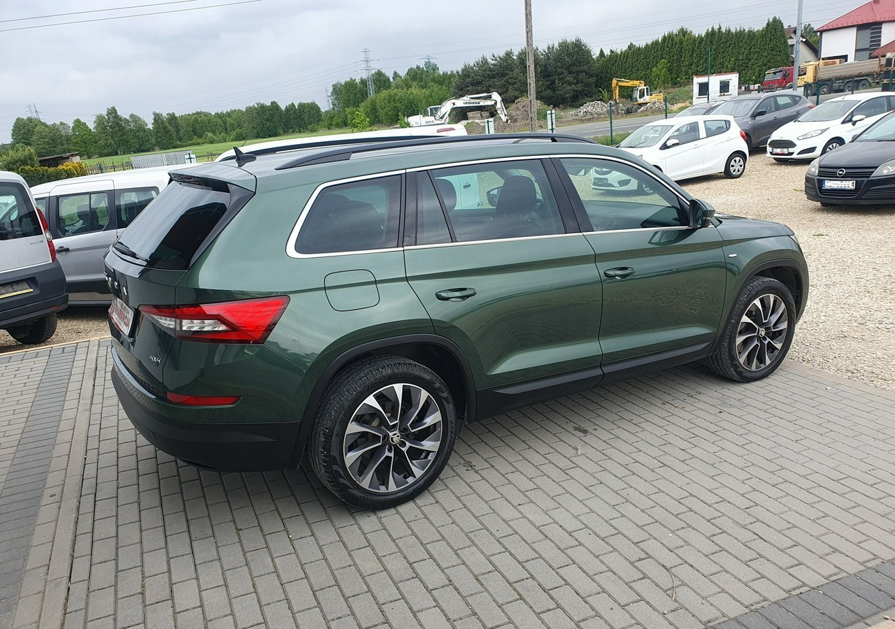 Skoda Kodiaq Skoda Kodiaq Skoda Kodiaq 2.0 tsi 4x4 Wersja Drive na 125 lecie - Mobil: gambar 5 Skoda Kodiaq Skoda Kodiaq Skoda Kodiaq 2.0 tsi 4x4 Wersja Drive na 125 lecie - Mobil: gambar 5