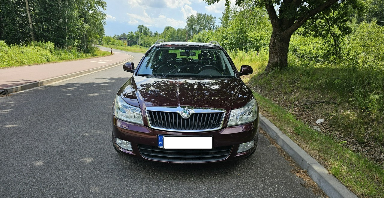 Skoda Octavia II bogate wyposażenie *niski przebieg*FV vat 23%* - Mobil: gambar 2 Skoda Octavia II bogate wyposażenie *niski przebieg*FV vat 23%* - Mobil: gambar 2