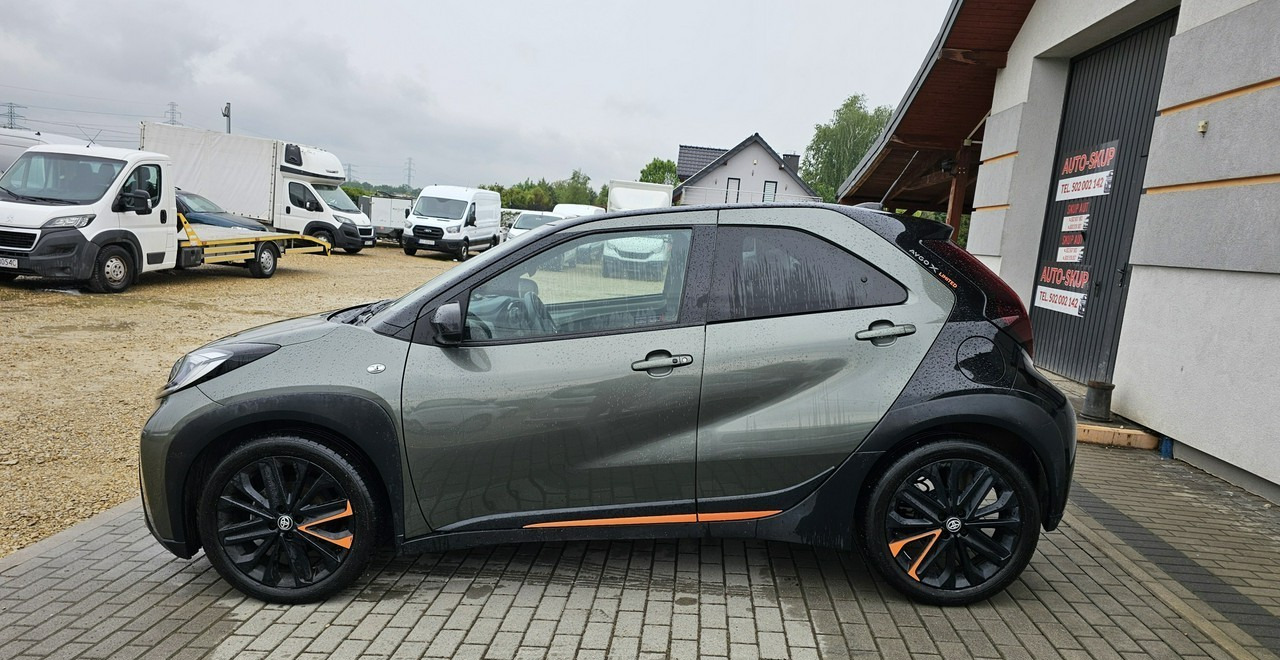 Toyota Aygo II Aygo X Aygo x cross limited automat 25tyś - Mobil: gambar 4 Toyota Aygo II Aygo X Aygo x cross limited automat 25tyś - Mobil: gambar 4