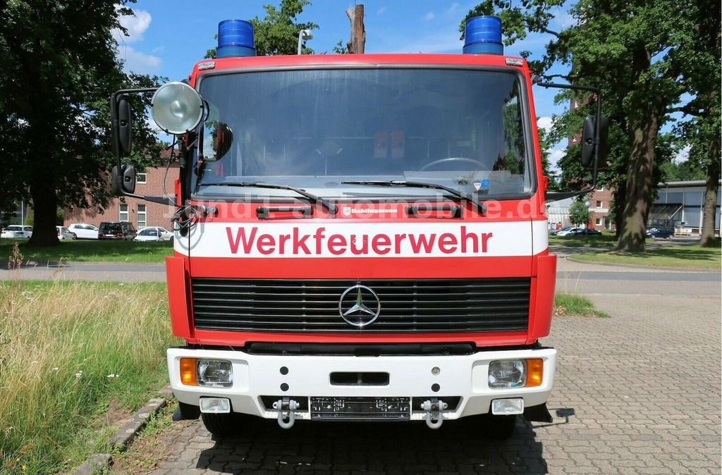 Mercedes-Benz 1124 F Feuerwehr LF 16/16 Pumpe Tank Haspel 1124 F Feuerwehr LF 16/16 Pumpe Tank Haspel - Truk pemadam kebakaran: gambar 3 Mercedes-Benz 1124 F Feuerwehr LF 16/16 Pumpe Tank Haspel 1124 F Feuerwehr LF 16/16 Pumpe Tank Haspel - Truk pemadam kebakaran: gambar 3