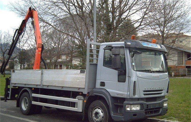 Iveco EUROCARGOeurocargo 160e25 - Truk flatbed, Truk derek: gambar 3 Iveco EUROCARGOeurocargo 160e25 - Truk flatbed, Truk derek: gambar 3