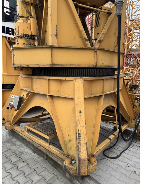 Liebherr 112EC-H - Derek menara: gambar 3 Liebherr 112EC-H - Derek menara: gambar 3