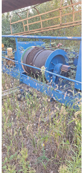 Leasing Liebherr 180EC-H 40m jib slewing part / good price Liebherr 180EC-H 40m jib slewing part / good price: gambar 10