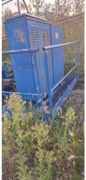 Leasing Liebherr 180EC-H 40m jib slewing part / good price Liebherr 180EC-H 40m jib slewing part / good price: gambar 15