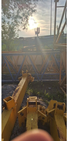 Leasing Liebherr 180EC-H 40m jib slewing part / good price Liebherr 180EC-H 40m jib slewing part / good price: gambar 18