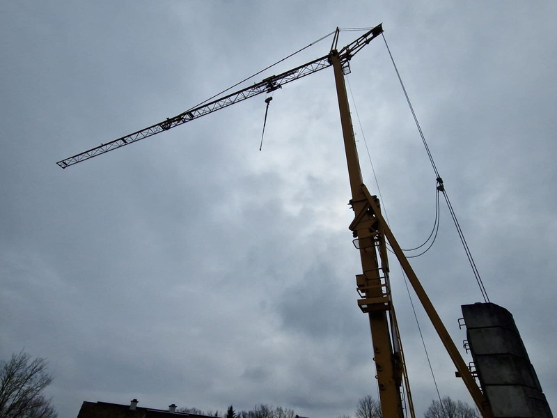 Liebherr 28SE - Derek menara: gambar 1 Liebherr 28SE - Derek menara: gambar 1