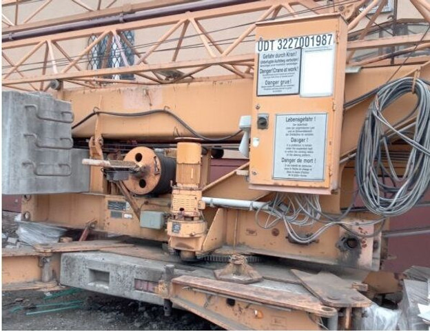 Liebherr 32K, 1992 yom, cabin stering, loco PL - Derek menara berdiri sendiri: gambar 4 Liebherr 32K, 1992 yom, cabin stering, loco PL - Derek menara berdiri sendiri: gambar 4