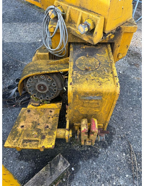 Liebherr CROSS 3.8m 90EC/120HC on boogies - Derek menara: gambar 4 Liebherr CROSS 3.8m 90EC/120HC on boogies - Derek menara: gambar 4