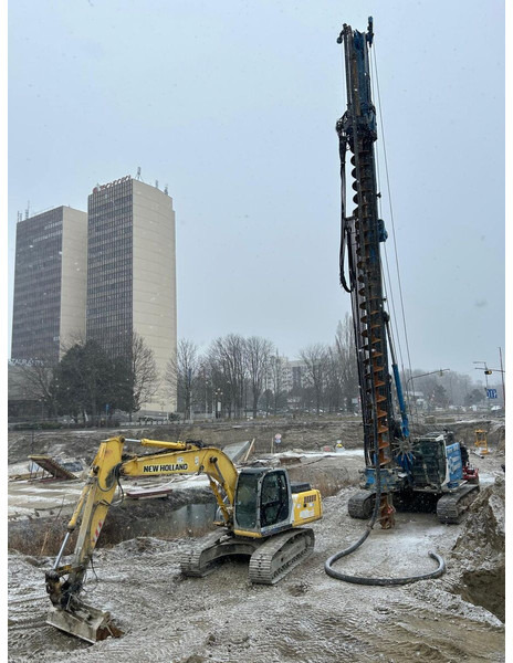 Soilmec SR 65.54F - Anjungan pengeboran: gambar 4 Soilmec SR 65.54F - Anjungan pengeboran: gambar 4
