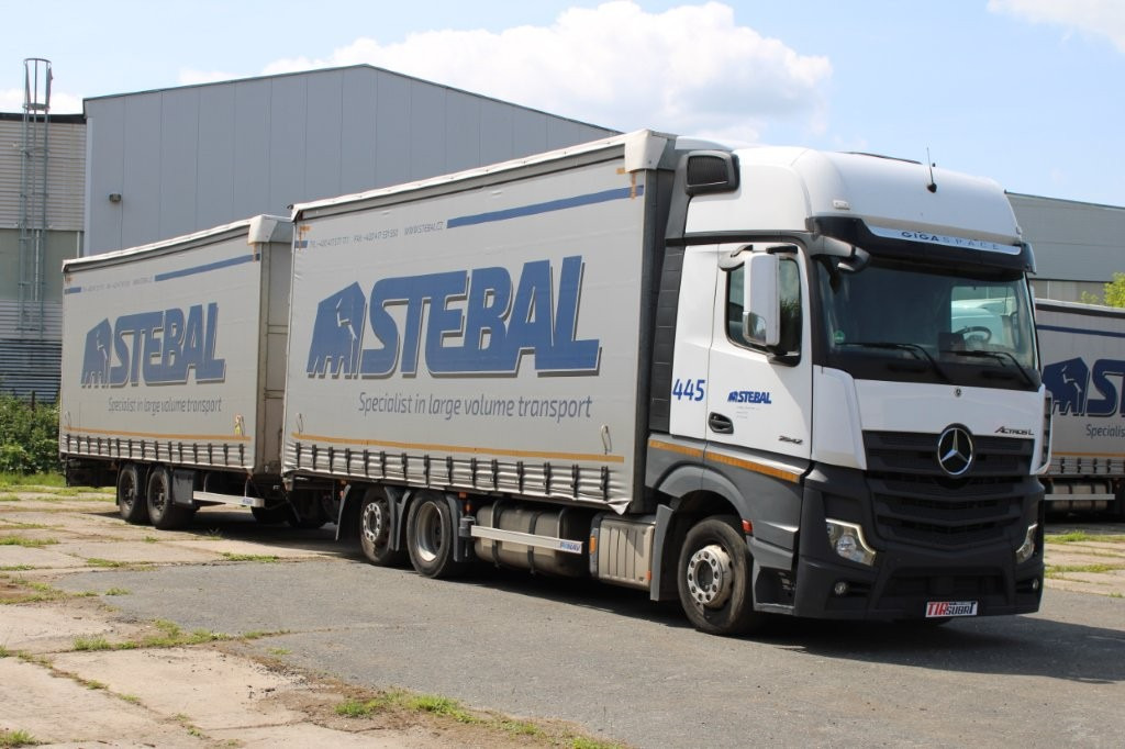 Mercedes-Benz Actros 2542 NAVIGACE + PANAV TVK 18 M (8,20m x 2,4 - Truk dengan terpal samping, Trailer dengan terpal samping: gambar 1 Mercedes-Benz Actros 2542 NAVIGACE + PANAV TVK 18 M (8,20m x 2,4 - Truk dengan terpal samping, Trailer dengan terpal samping: gambar 1