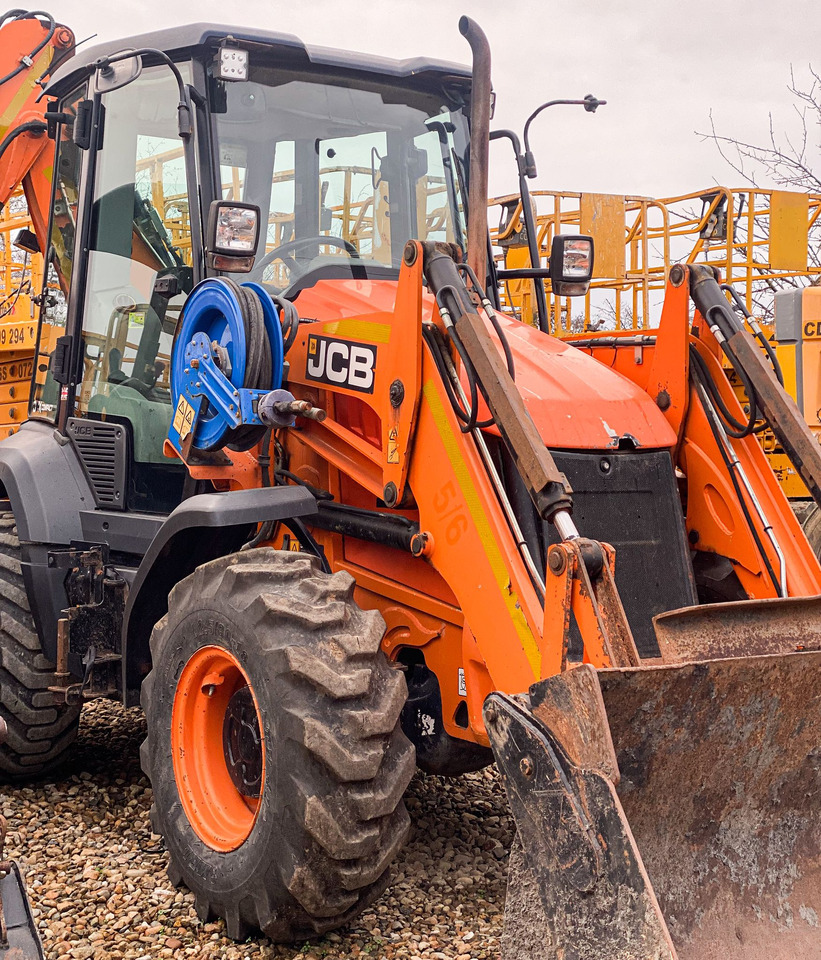 JCB 3CX Compact - Backhoe loader: gambar 1 JCB 3CX Compact - Backhoe loader: gambar 1
