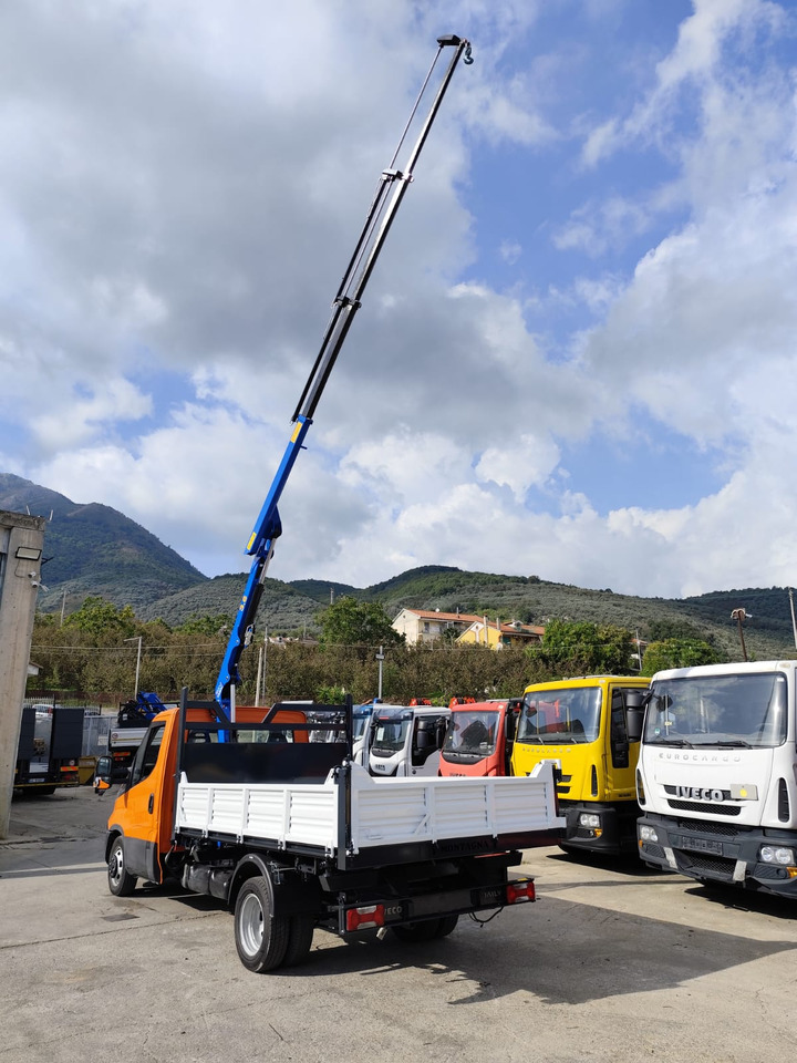 IVECO DAILY 35-140 - Truk derek: gambar 5 IVECO DAILY 35-140 - Truk derek: gambar 5