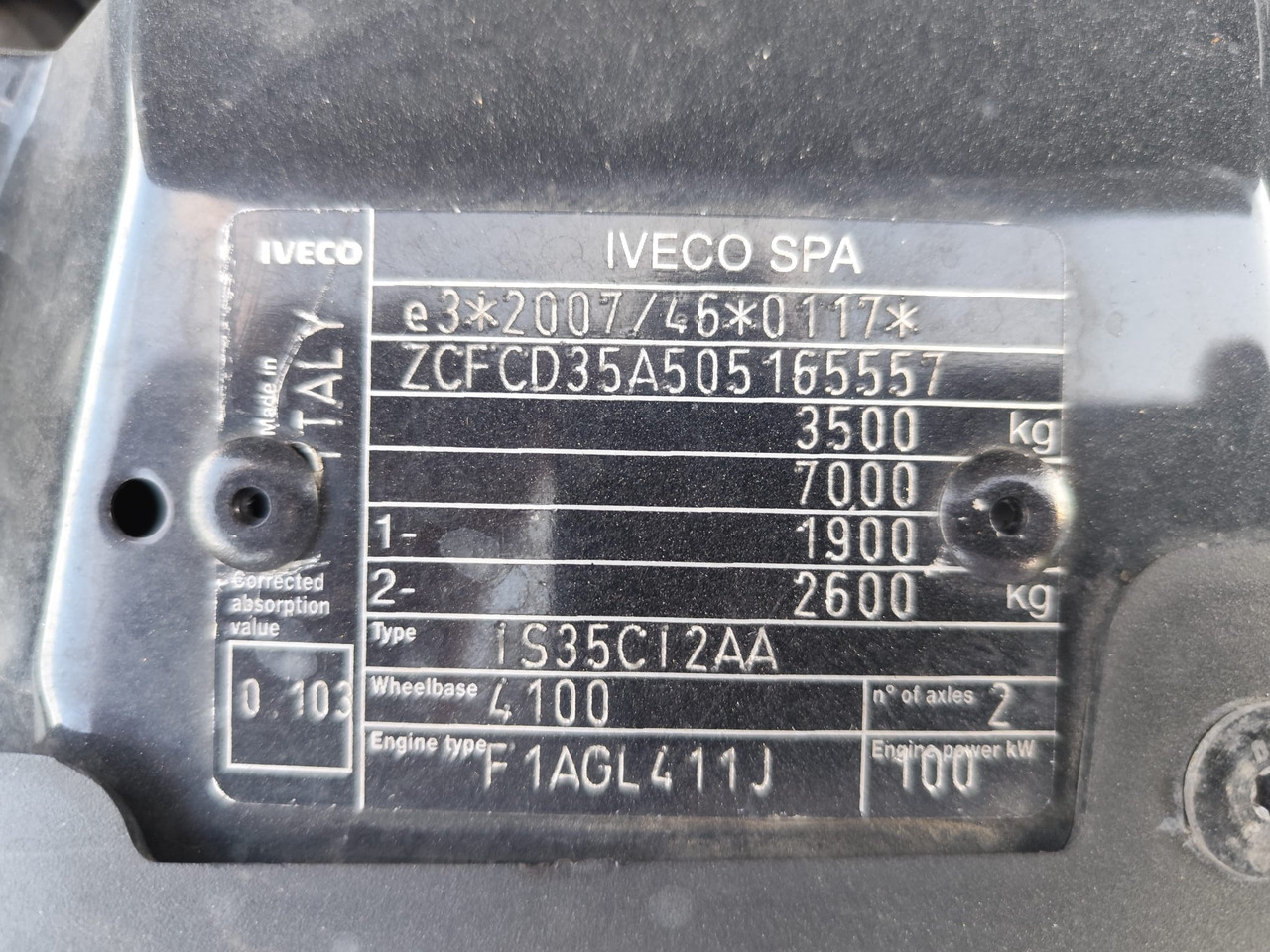 IVECO DAILY 35-140 - Van jungkit: gambar 3 IVECO DAILY 35-140 - Van jungkit: gambar 3