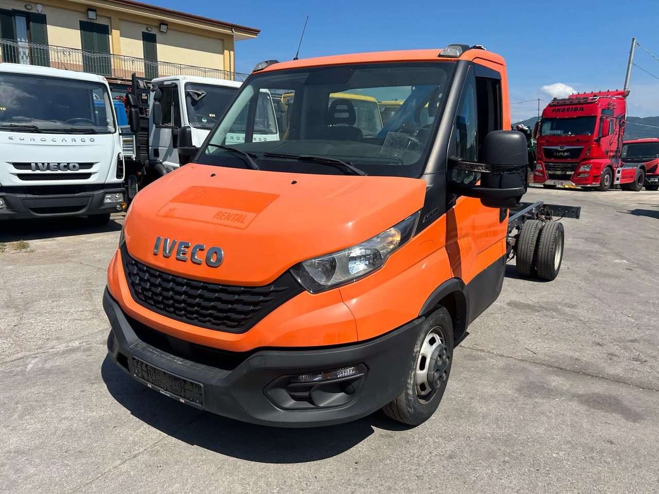 IVECO DAILY 35-140 - Truk derek: gambar 1 IVECO DAILY 35-140 - Truk derek: gambar 1