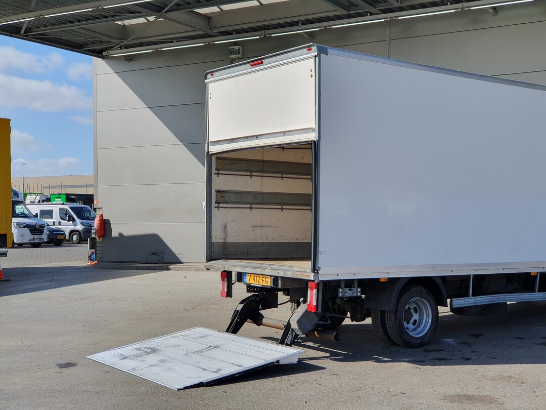 IVECO DAILY 35C15 - Van panel: gambar 3 IVECO DAILY 35C15 - Van panel: gambar 3