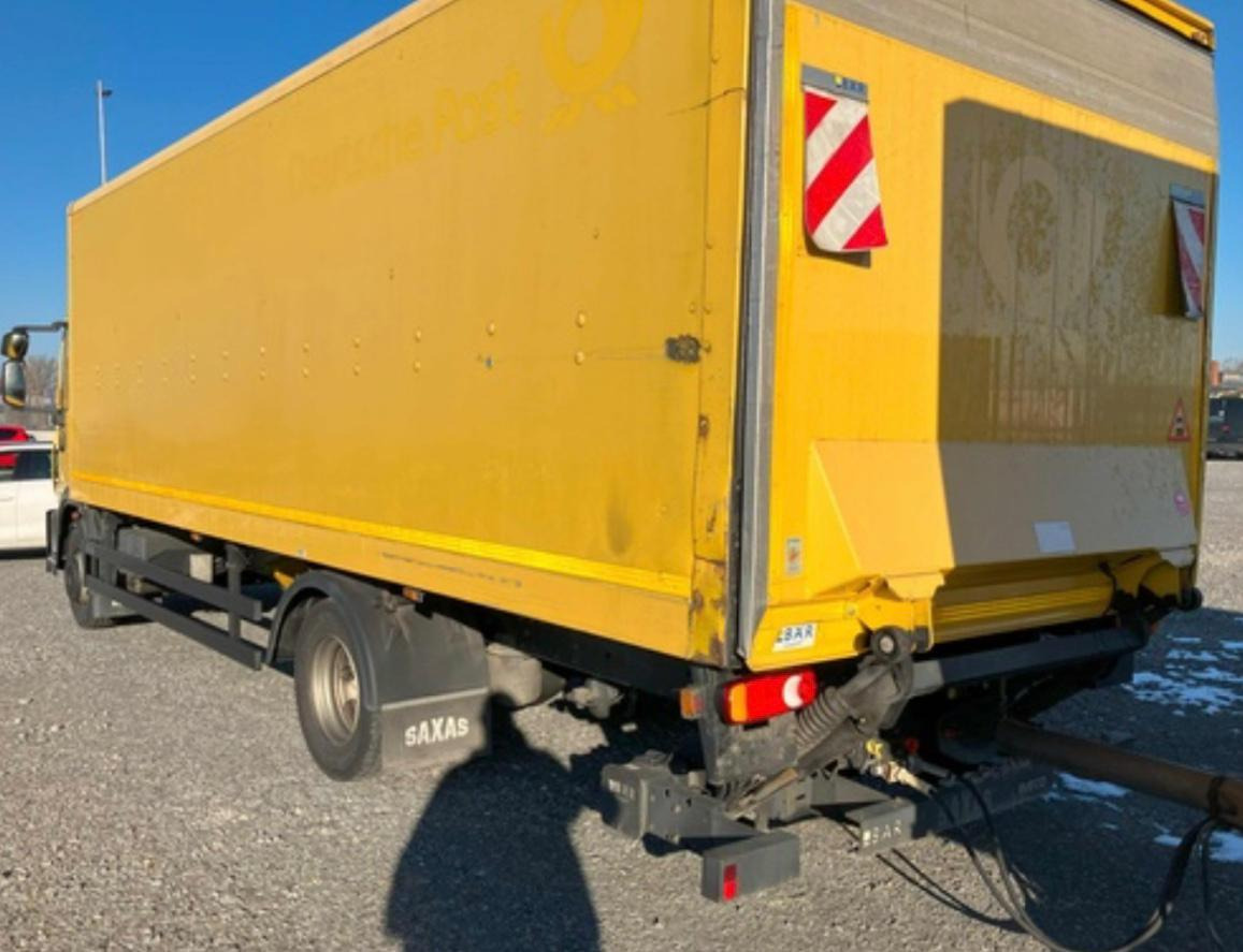 IVECO EUROCARGO 120E28P - Truk box: gambar 2 IVECO EUROCARGO 120E28P - Truk box: gambar 2