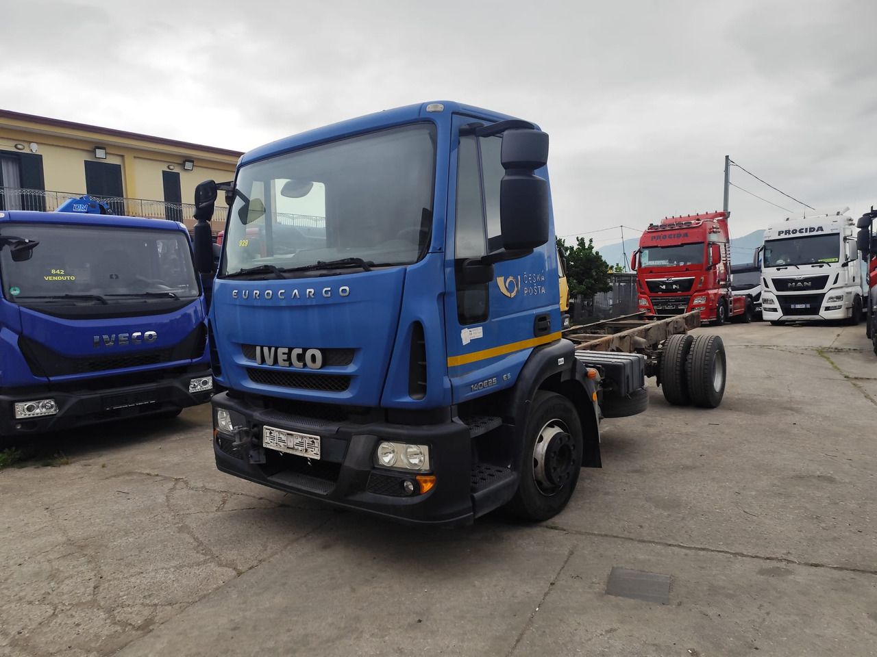 IVECO EUROCARGO 140E25 - Truk sasis: gambar 1 IVECO EUROCARGO 140E25 - Truk sasis: gambar 1