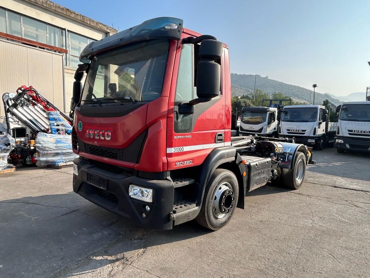 IVECO EUROCARGO 150-280 - Hook lift: gambar 1 IVECO EUROCARGO 150-280 - Hook lift: gambar 1