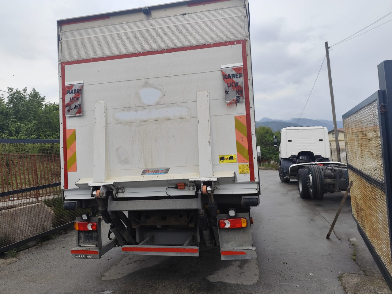 IVECO EUROCARGO 160-280 - Truk box, Truk derek: gambar 3 IVECO EUROCARGO 160-280 - Truk box, Truk derek: gambar 3