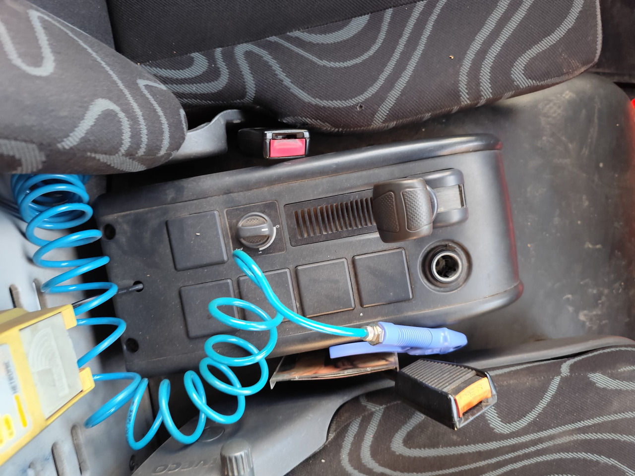 IVECO EUROCARGO 180E25 - Truk derek, Truk derek: gambar 5 IVECO EUROCARGO 180E25 - Truk derek, Truk derek: gambar 5