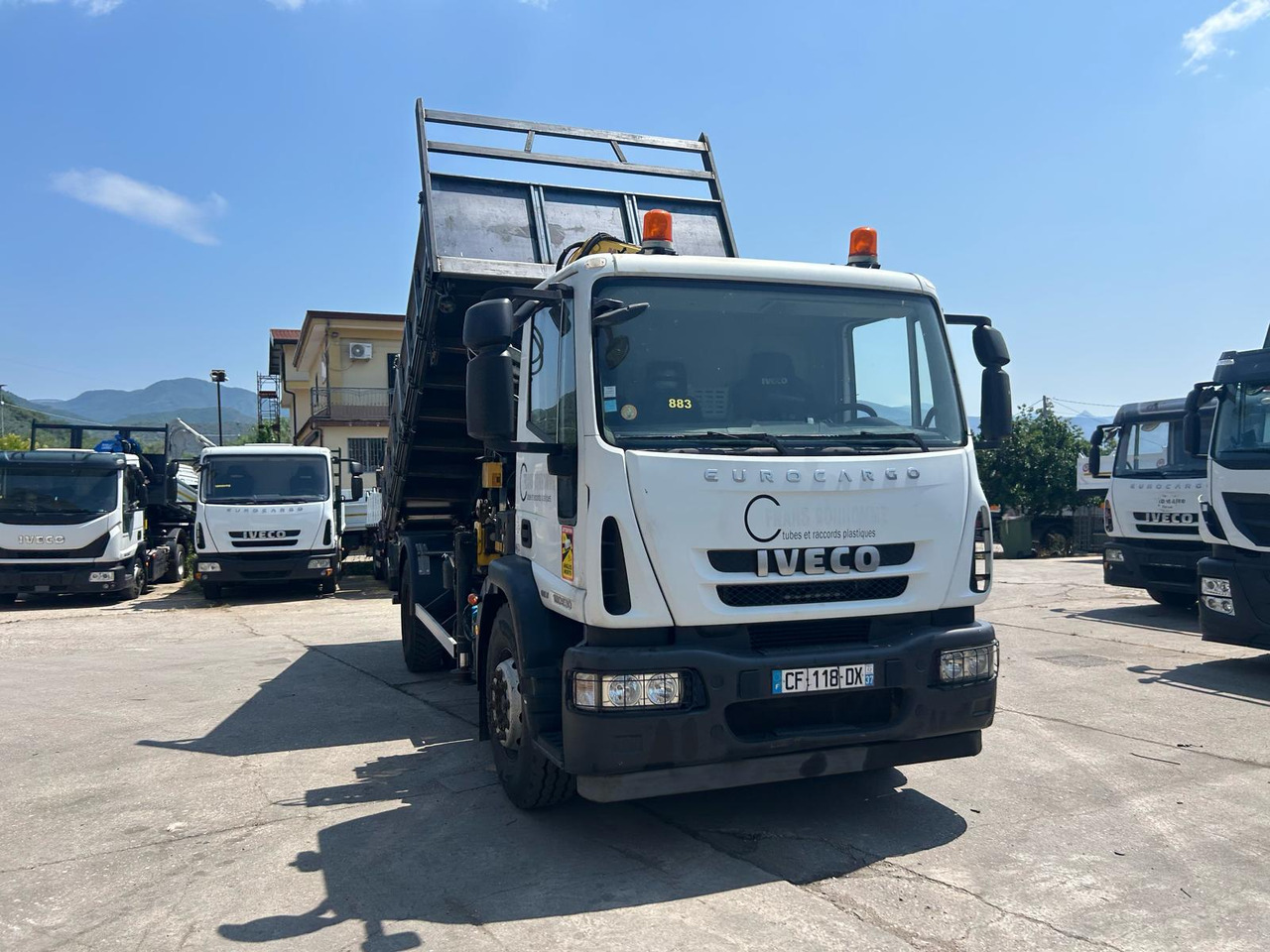 IVECO EUROCARGO 180E30 - Truk jungkit, Truk derek: gambar 4 IVECO EUROCARGO 180E30 - Truk jungkit, Truk derek: gambar 4