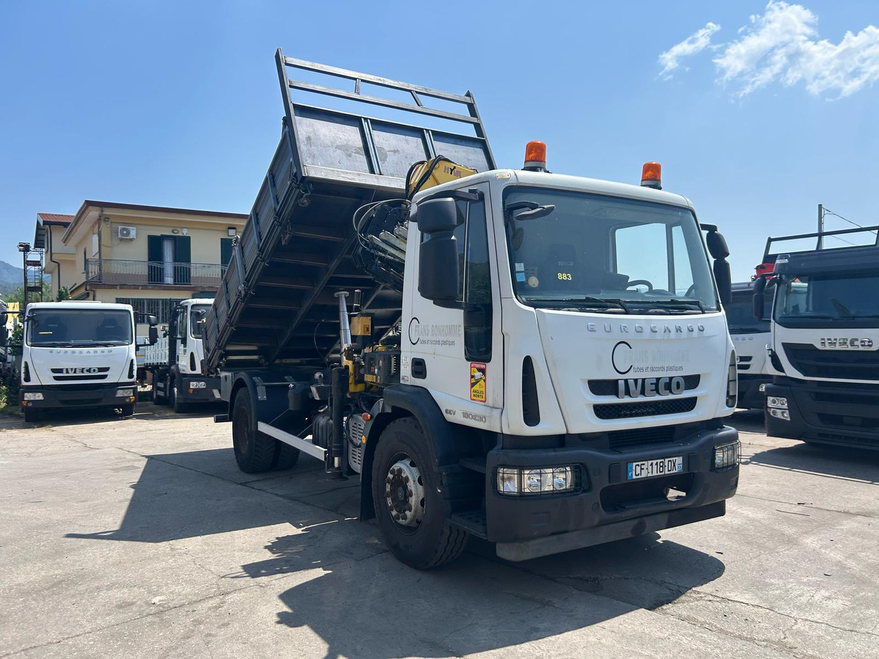 IVECO EUROCARGO 180E30 - Truk jungkit, Truk derek: gambar 5 IVECO EUROCARGO 180E30 - Truk jungkit, Truk derek: gambar 5