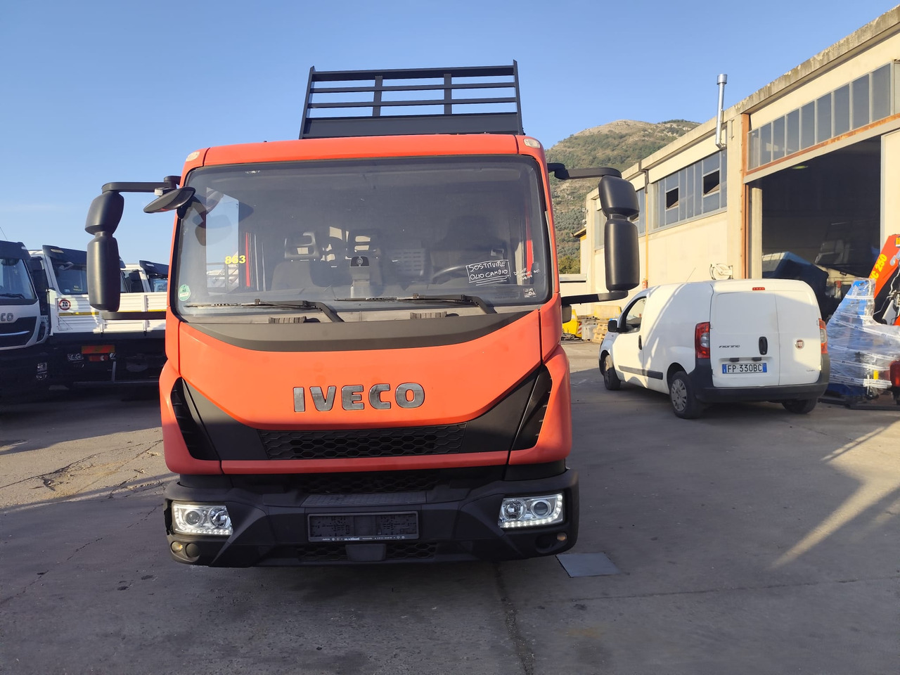 Truk derek IVECO EUROCARGO 80-190: gambar 43
