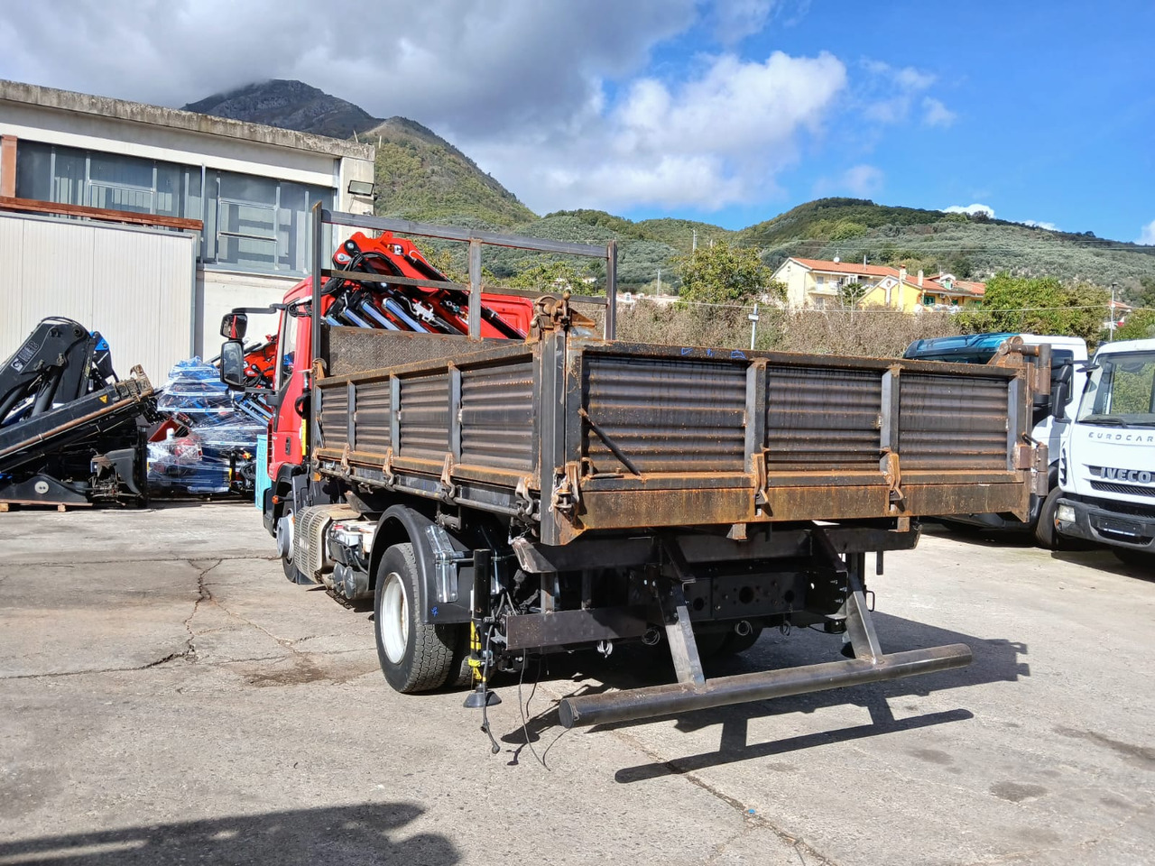 Truk derek IVECO EUROCARGO 80-190: gambar 36