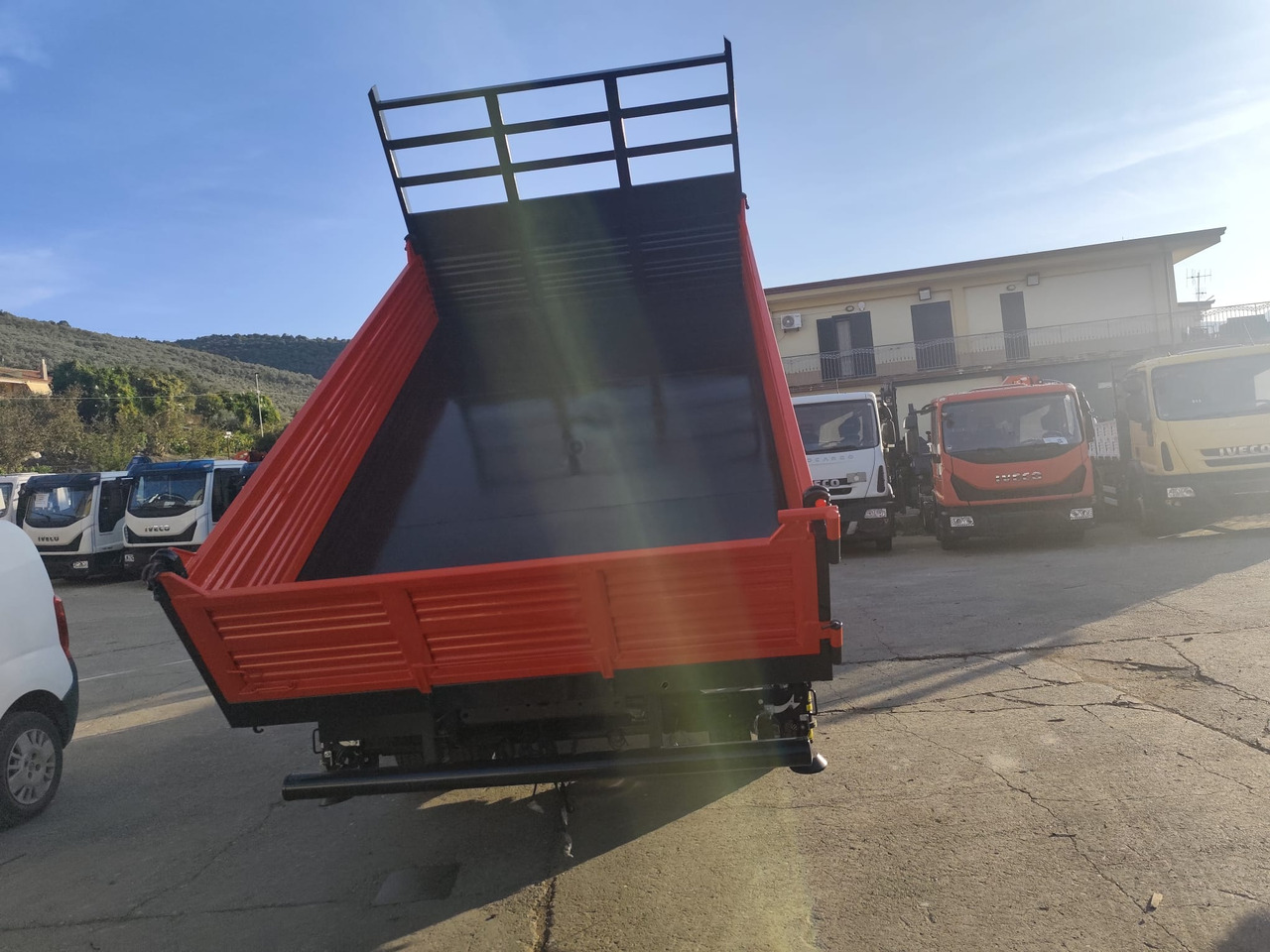 Truk derek IVECO EUROCARGO 80-190: gambar 32