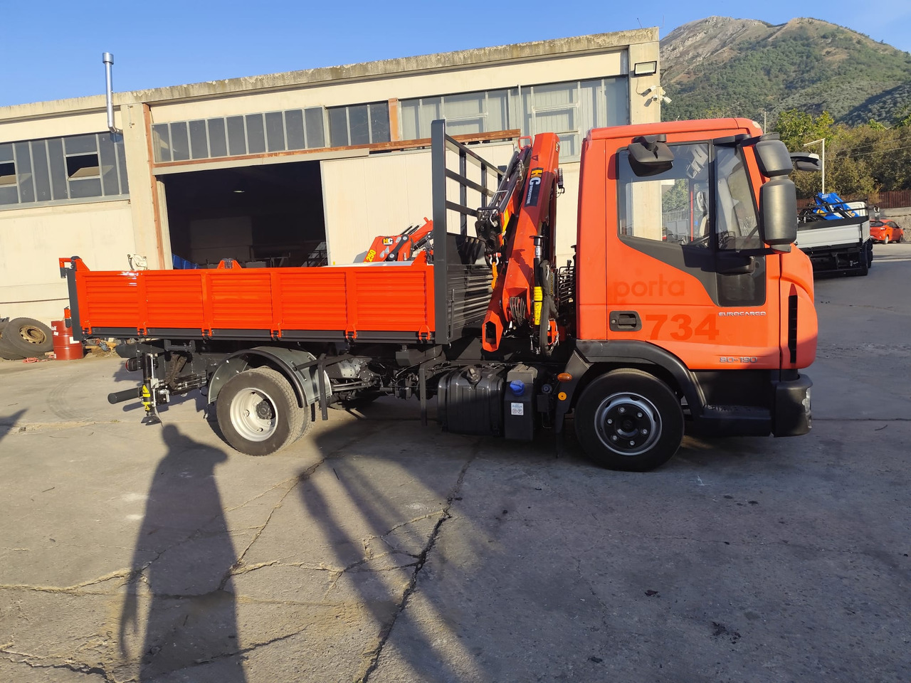 Truk derek IVECO EUROCARGO 80-190: gambar 18