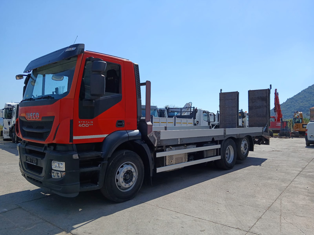 IVECO STRALIS 260S40 - Truk flatbed: gambar 3 IVECO STRALIS 260S40 - Truk flatbed: gambar 3