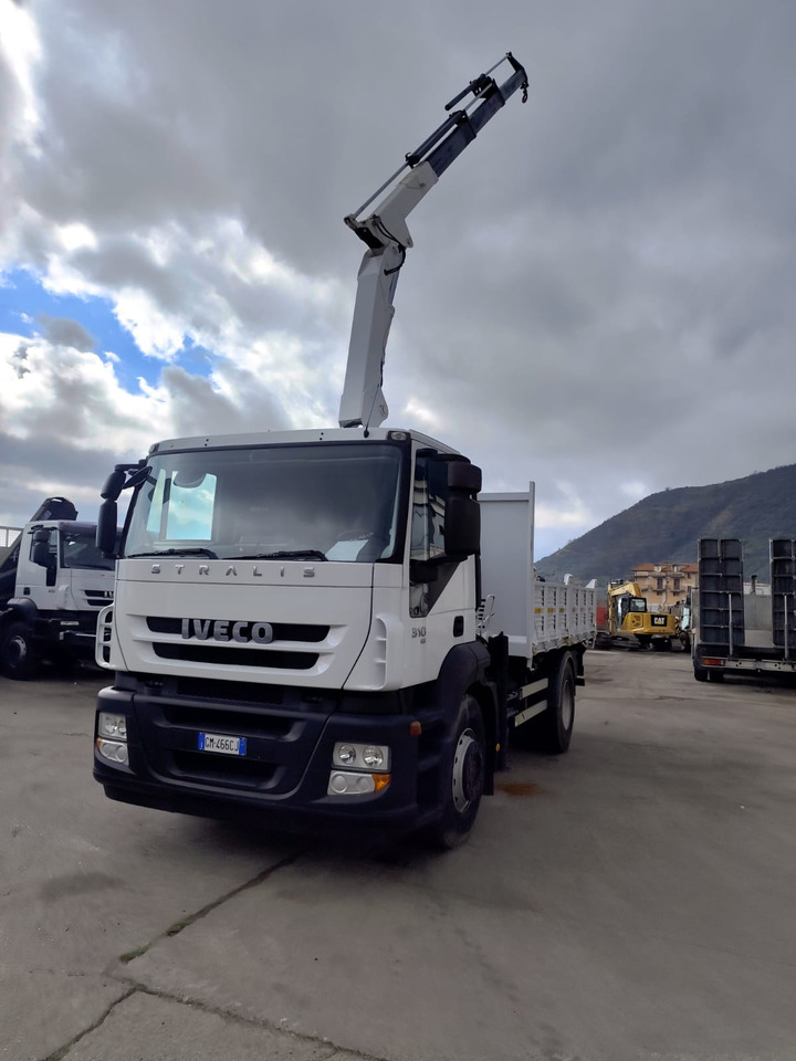 Truk derek IVECO STRALIS AD 190S31P: gambar 43