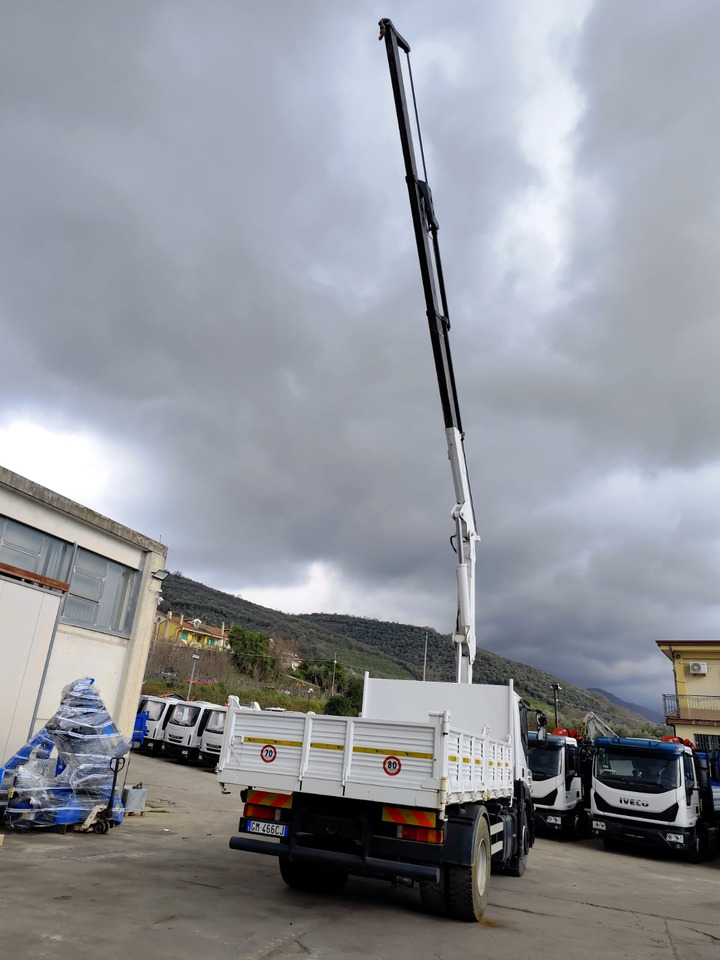 Truk derek IVECO STRALIS AD 190S31P: gambar 42