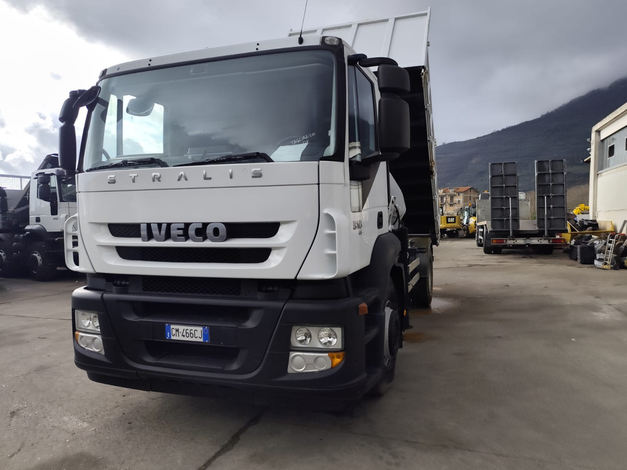 Truk derek IVECO STRALIS AD 190S31P: gambar 16