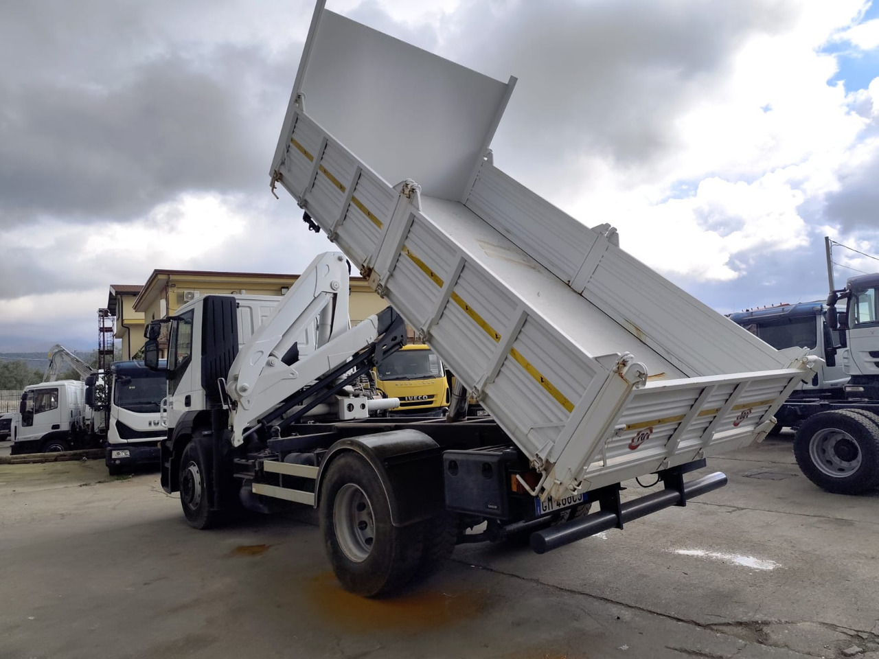 IVECO STRALIS AD 190S31P - Truk derek, Truk jungkit: gambar 5 IVECO STRALIS AD 190S31P - Truk derek, Truk jungkit: gambar 5