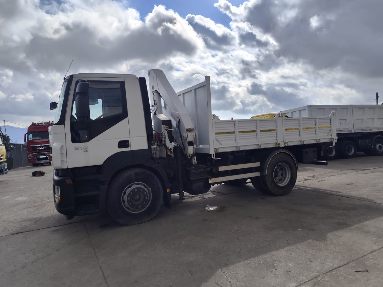 Truk derek IVECO STRALIS AD 190S31P: gambar 20