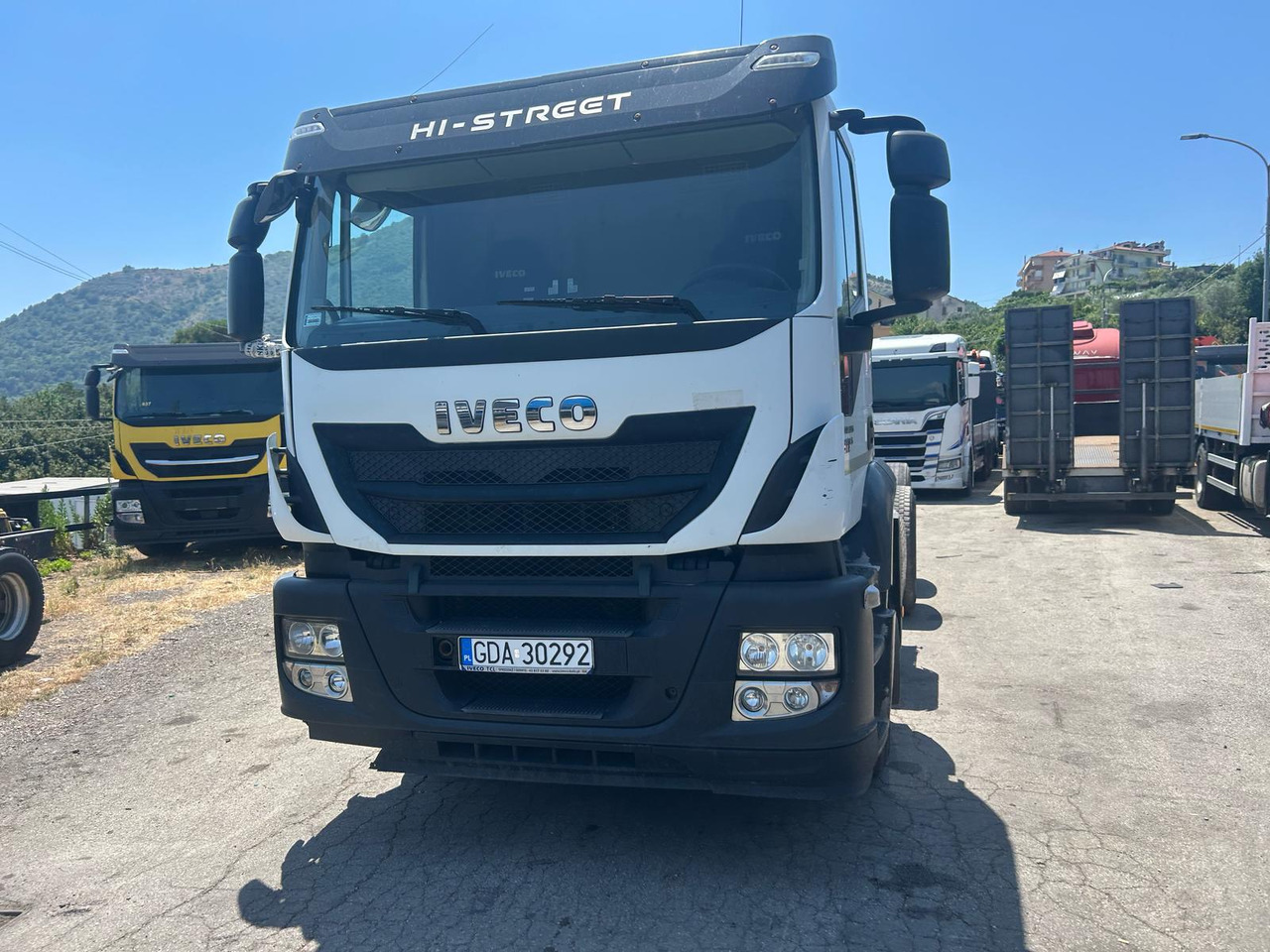 IVECO STRALIS AD 260S31 - Truk sasis: gambar 3 IVECO STRALIS AD 260S31 - Truk sasis: gambar 3