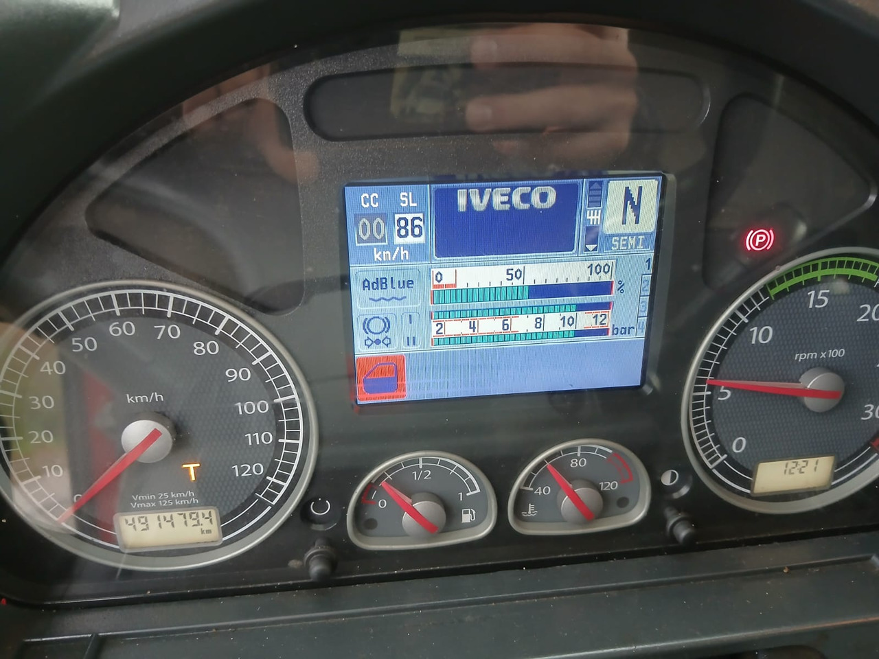 IVECO STRALIS AD 260S31 - Truk sasis: gambar 2 IVECO STRALIS AD 260S31 - Truk sasis: gambar 2